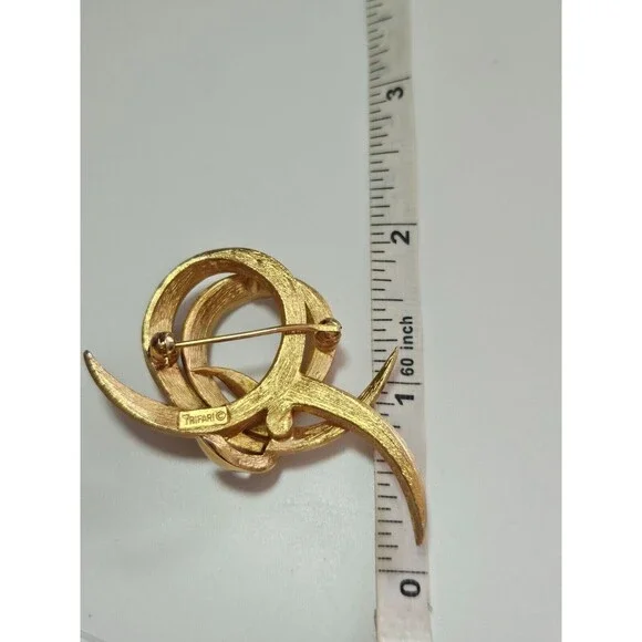 *Sale* Trifari with crown vintage brooch - Picture 6 of 10